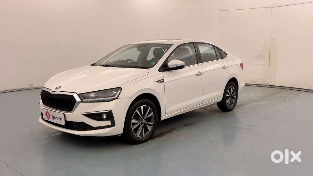 Skoda Slavia Style 1.0l Tsi At, 2022, Petrol