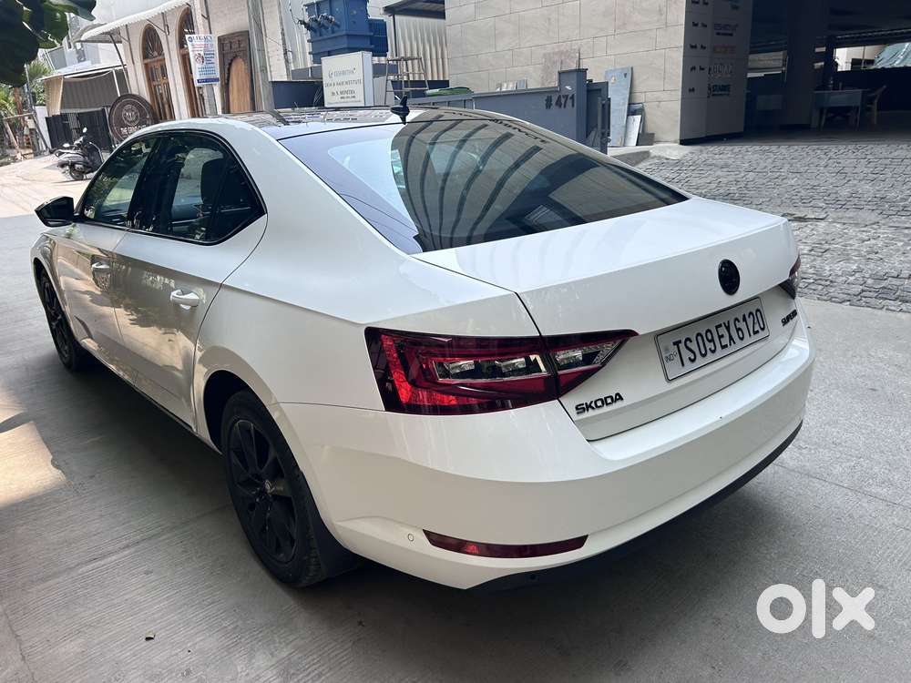 Skoda Superb Lk 1.8 Tsi At, 2017, Petrol