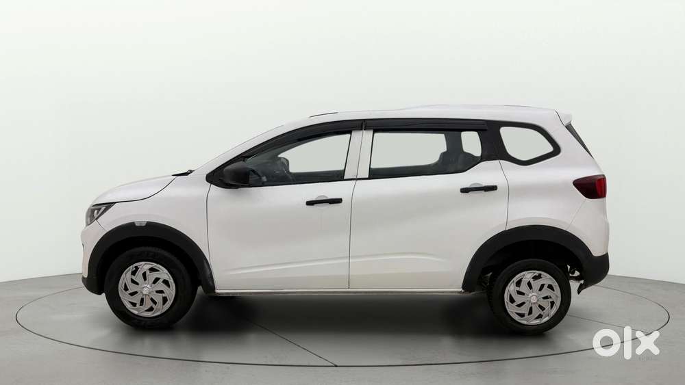 Renault Triber 1.0 Rxe, 2020, Petrol