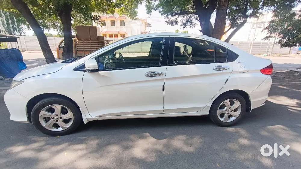 Honda City Petrol 2016 Variant