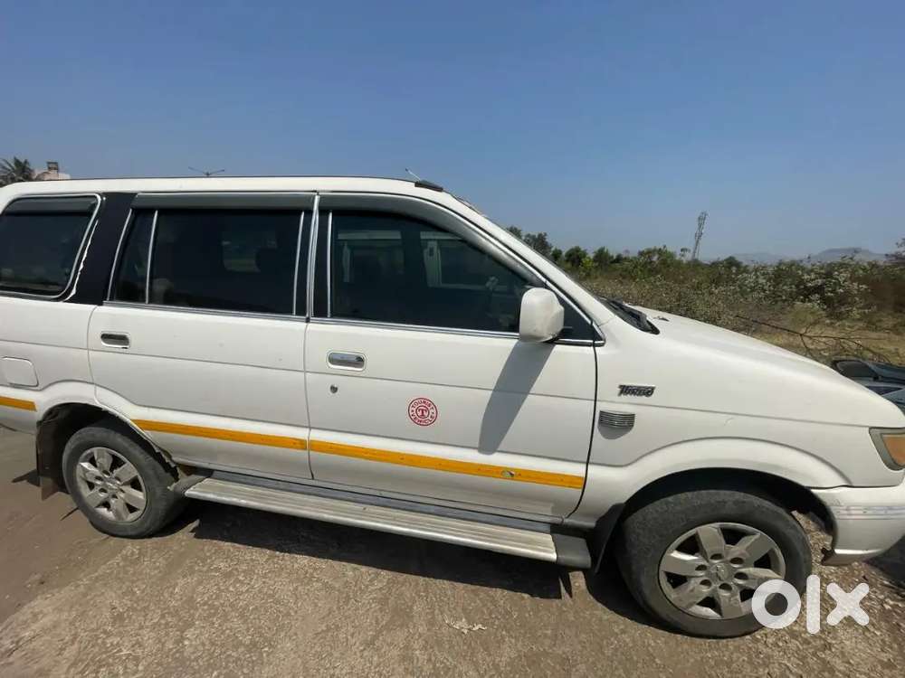 Chevrolet Tavera Neo Ls 2016 1st