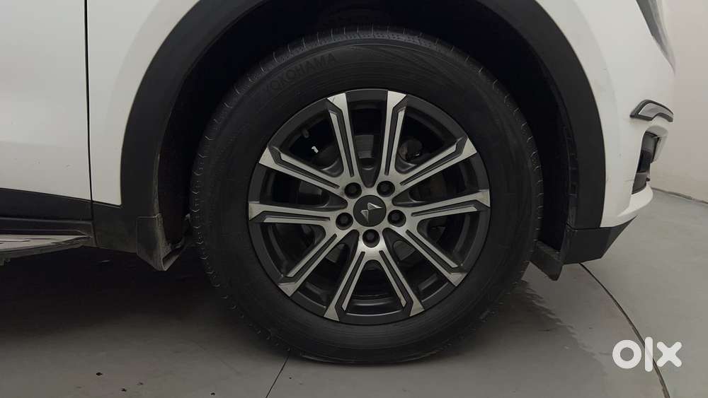 Mahindra Xuv700 2.2 Ax 7 Diesel At Luxury Pack Str, 2024, Diesel