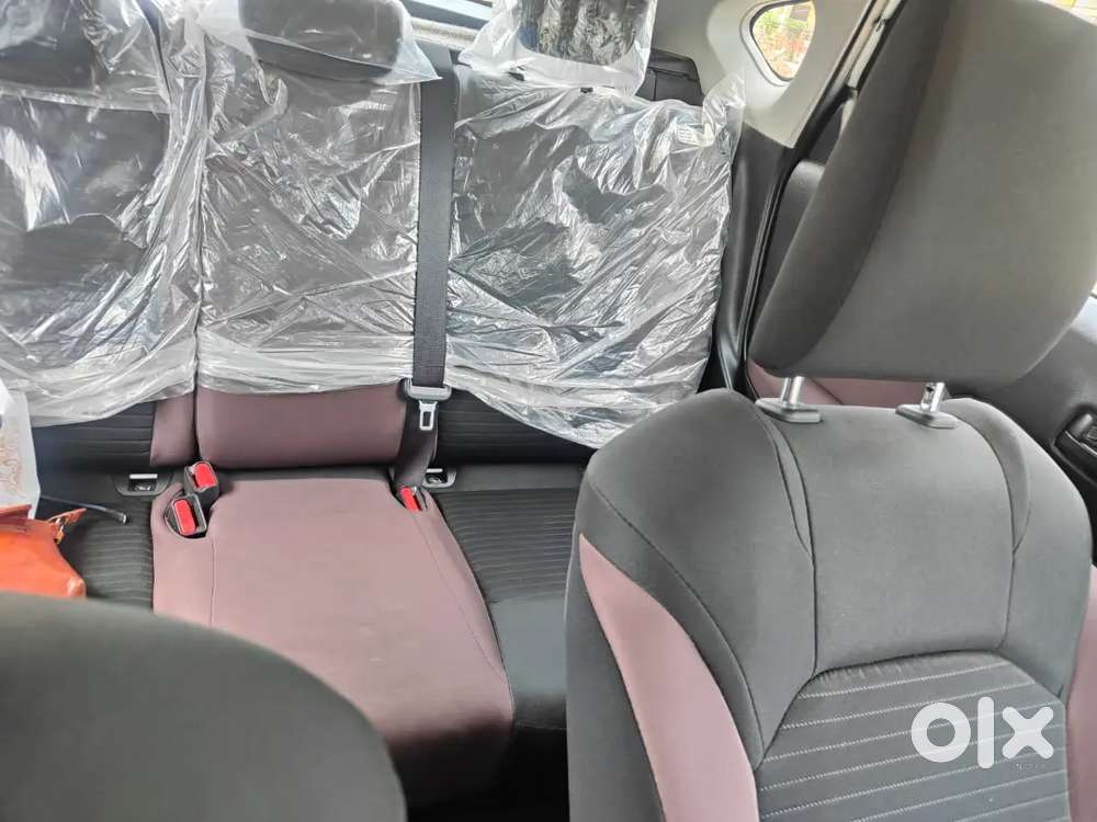 Maruti Suzuki Fronx 2025 Automatic Petrol 15000 Km Driven