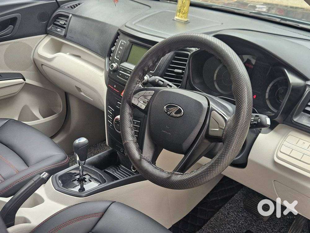 Mahindra Xuv300 1.2 W6 Amt Petrol, 2022, Petrol