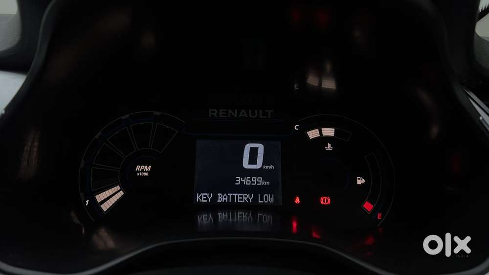 Renault Triber Rxz, 2021, Petrol