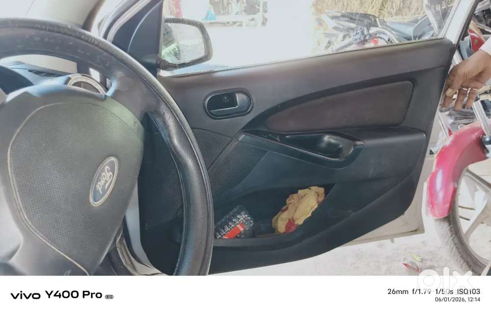 Ford Figo 2012 Diesel 80000 Km Driven