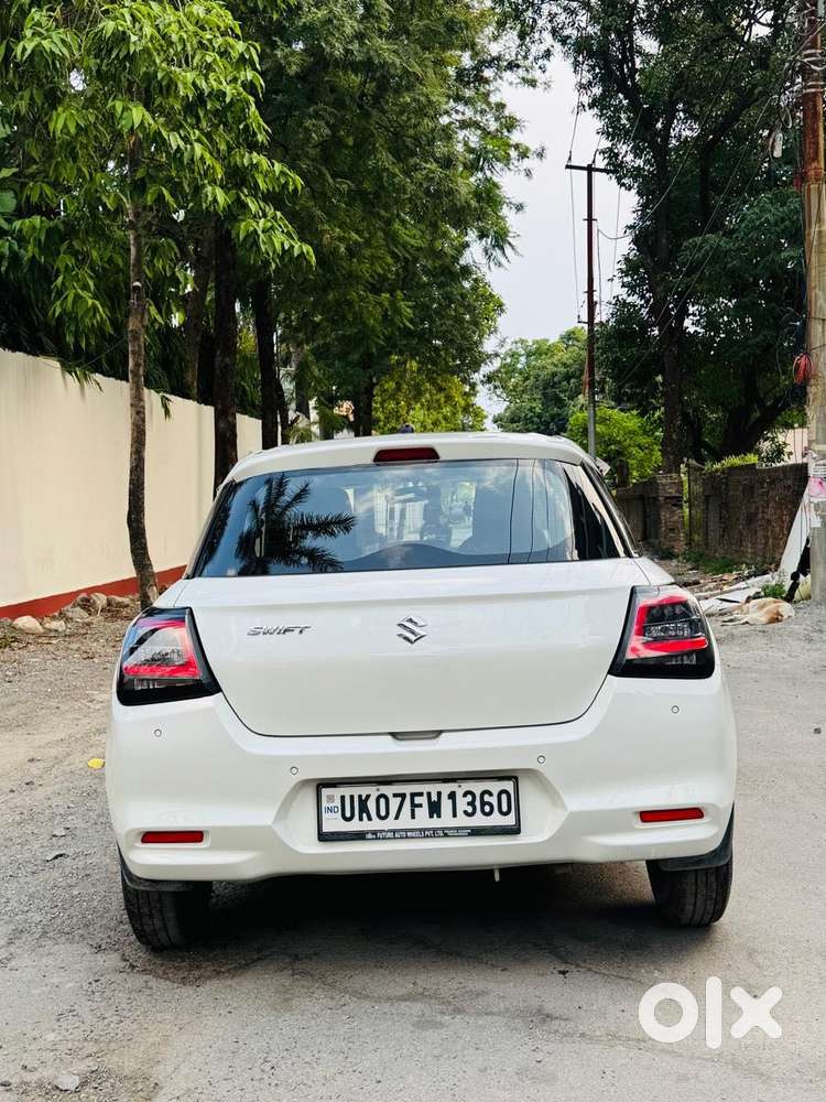 Maruti Suzuki Swift Vxi + Manual, 2024, Petrol