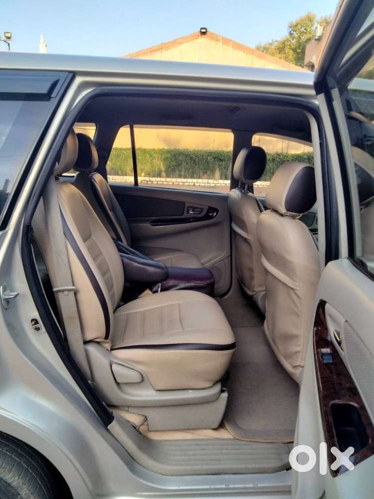 Toyota Innova 2.5 V 7 Str, 2012, Diesel