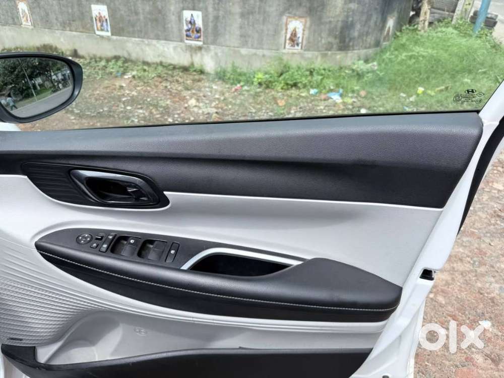 Hyundai Elite I20 Asta (o) 1.2 Mt, 2024, Petrol