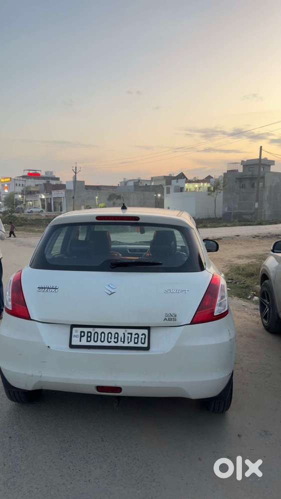 Maruti Suzuki Swift Petrol 2014
