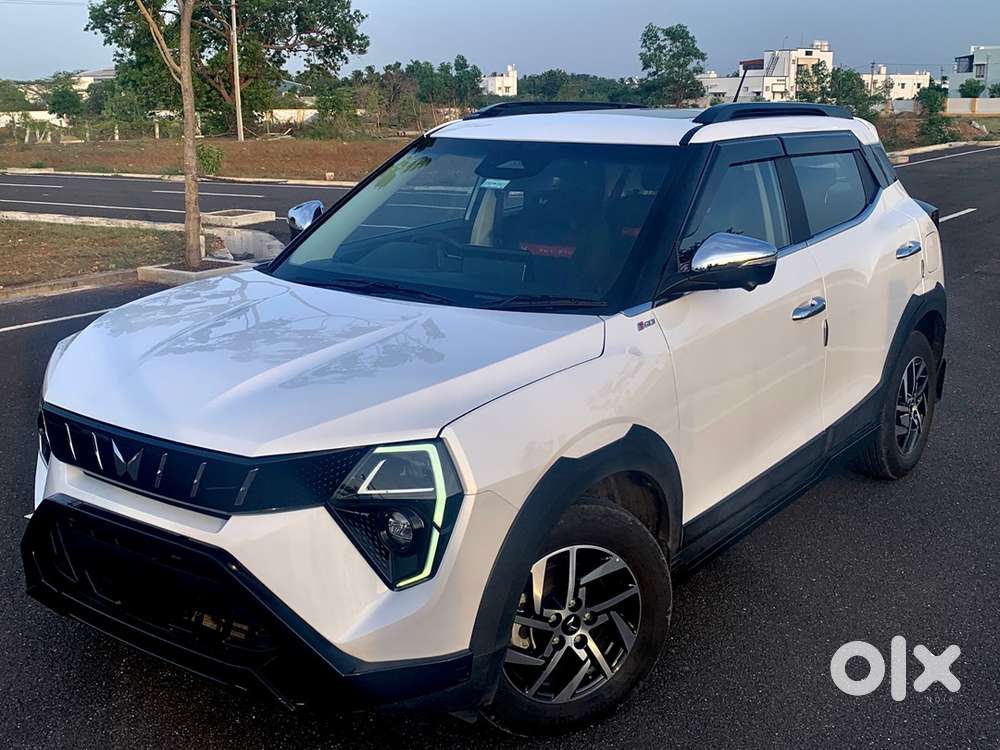 Urgent Sale Mahindra Xuv 3xo Ax5l Pg Mt - 2024 Model Low Km Driven