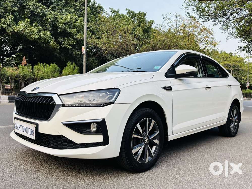 Skoda Slavia Style 1.0l Tsi At, 2023, Petrol