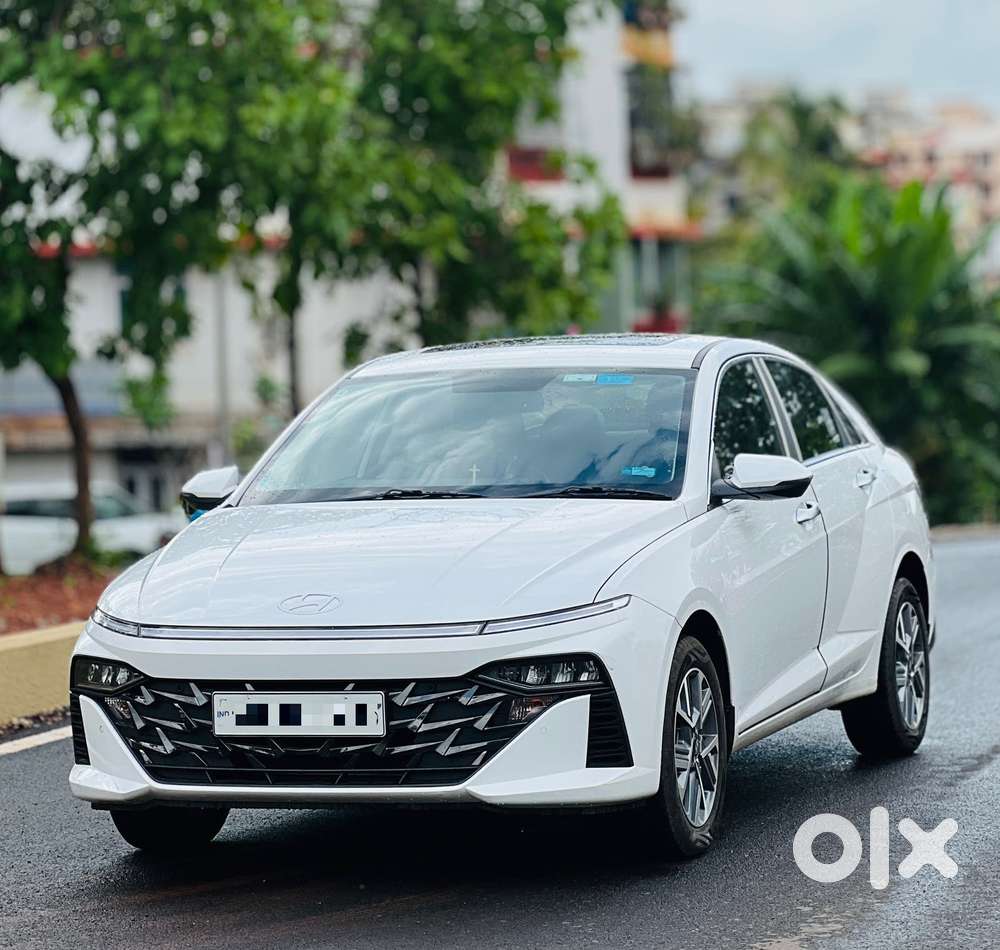 Hyundai Verna 1.5 Sx Petrol Mt, 2023, Petrol