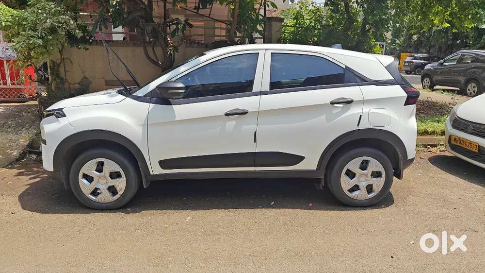Tata Nexon Petrol 2025