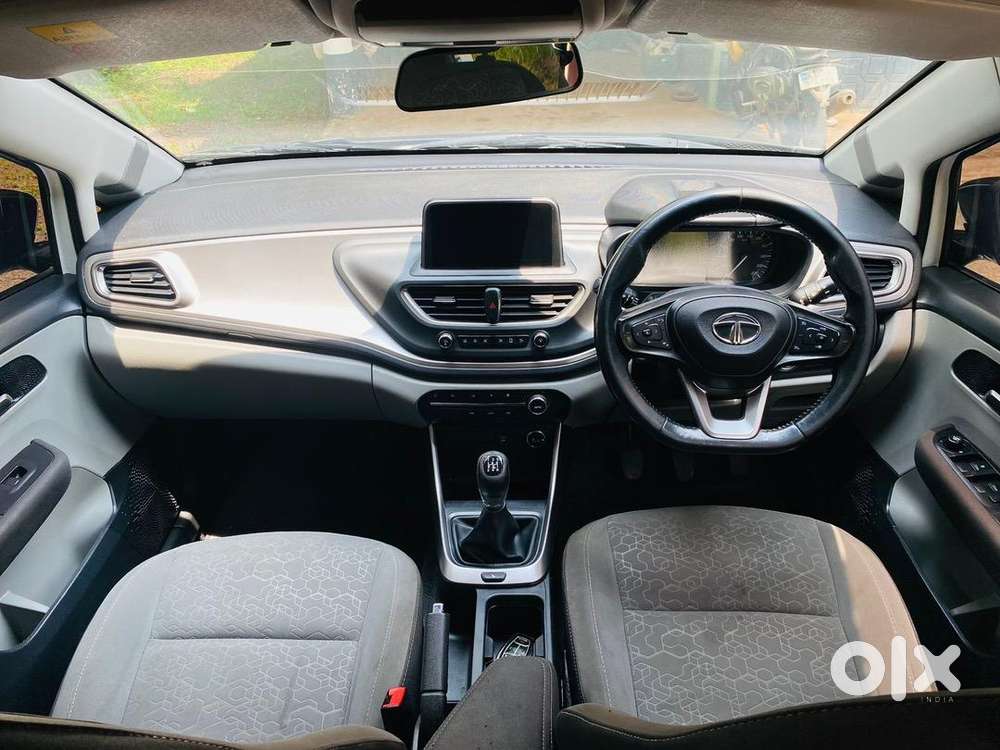 Tata Altroz Xz Car
