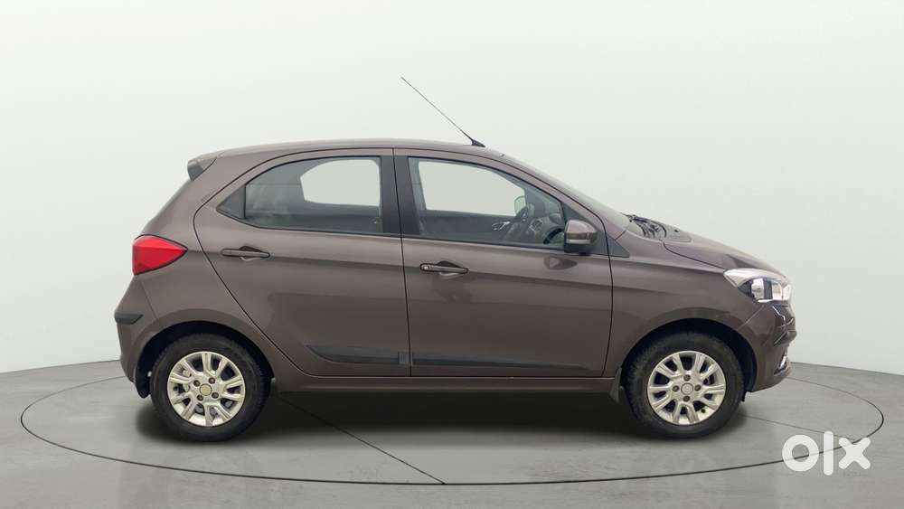 Tata Tiago 1.2 Revotron Xza, 2018, Petrol