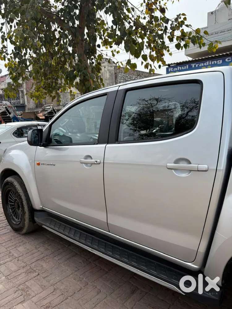 Isuzu Hi-lander 2025 Petrol