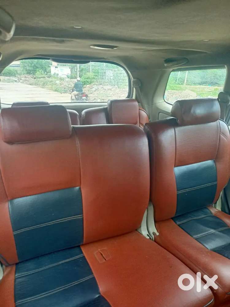 Toyota Innova 2011 Diesel 280000 Km