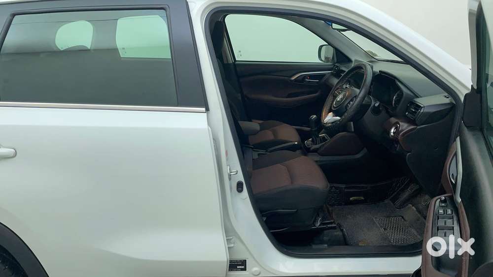 Maruti Suzuki Grand Vitara 1.5 Zeta Cng, 2023, Cng & Hybrids
