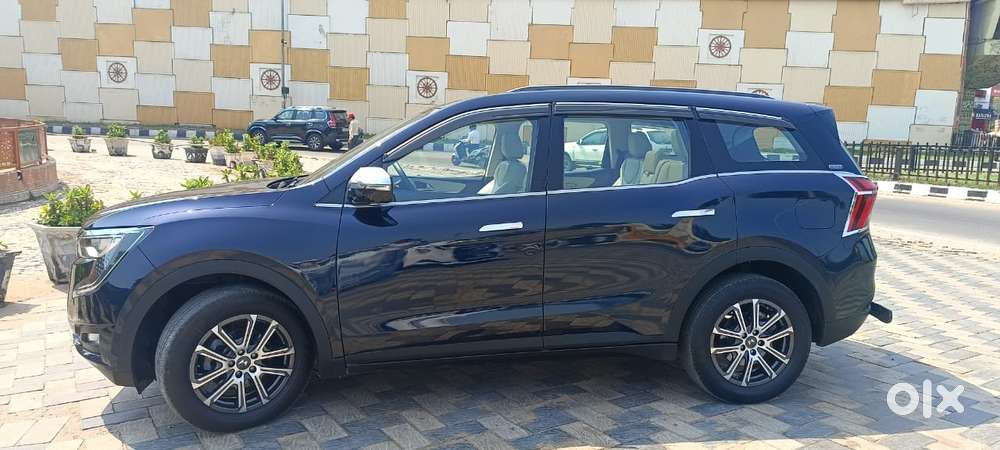 Mahindra Xuv700 2.2 Ax 7 Diesel Mt Luxury Pack Str, 2023, Diesel