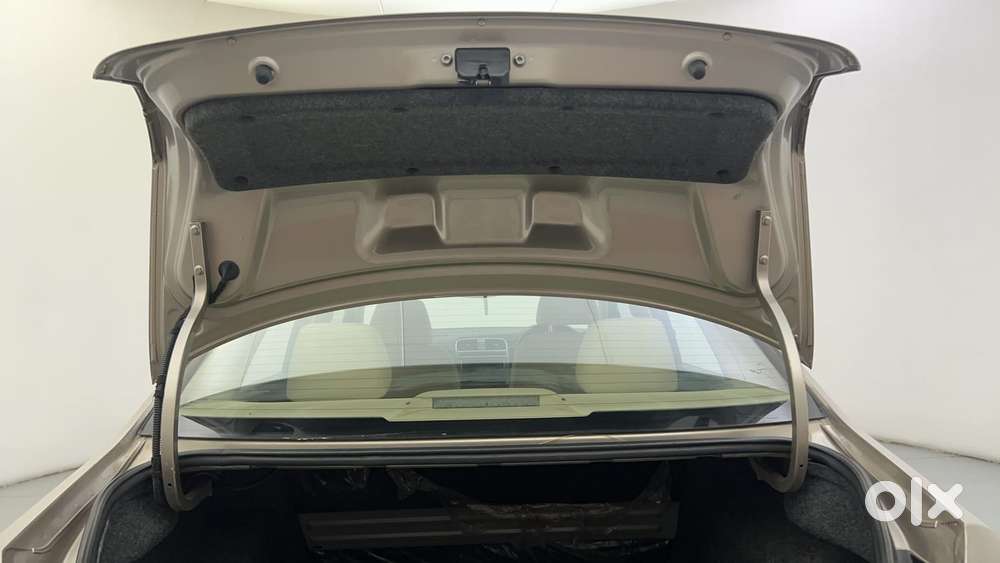 Volkswagen Vento 1.2l Tsi Highline Plus At Petrol, 2019, Petrol