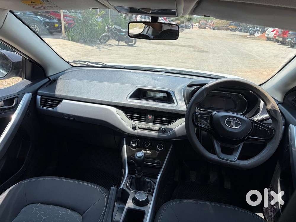 Tata Nexon 1.5 Revotorq Xm (s), 2021, Diesel