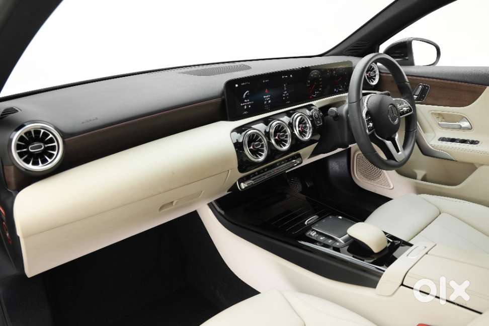 Mercedes-benz A-class Limousine 200, 2023, Petrol