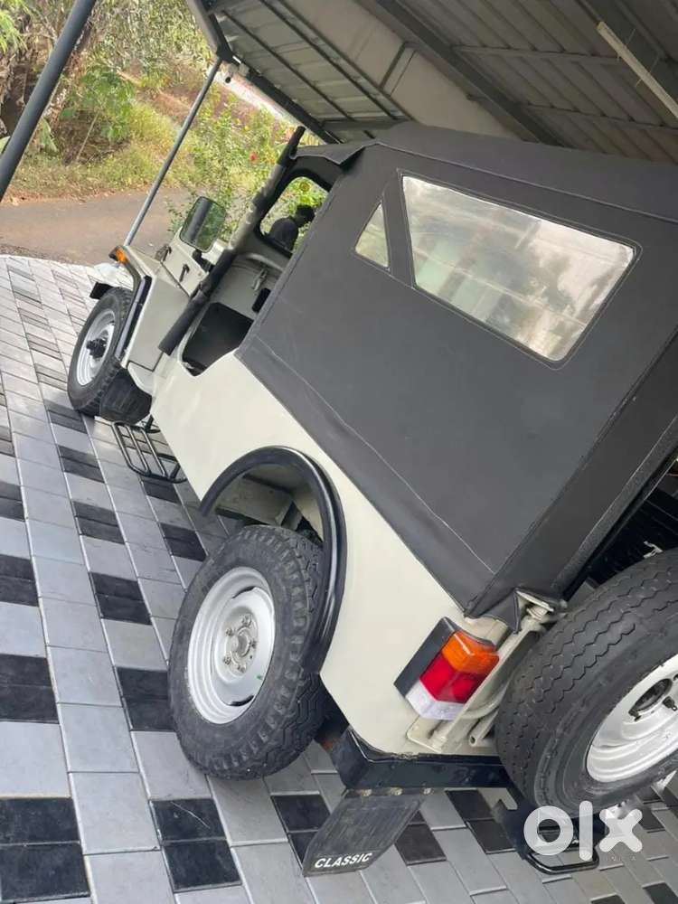 1995 Model Company Four Wheel Drive ( 4x4)