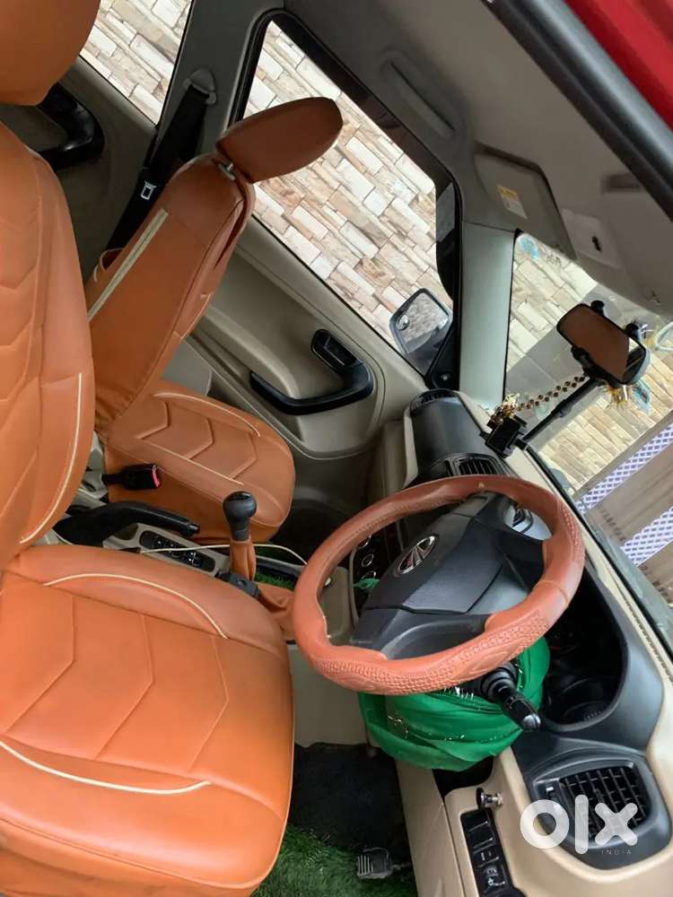 Mahindra Tuv 300 2017 Car