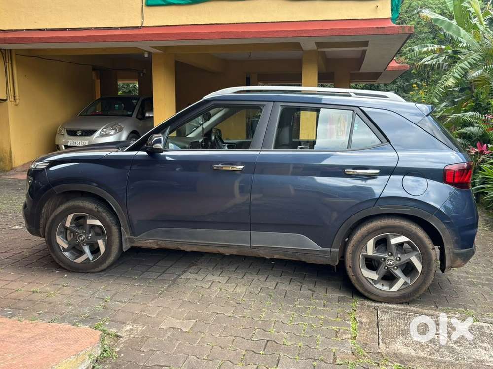 Hyundai Venue Petrol 2019
