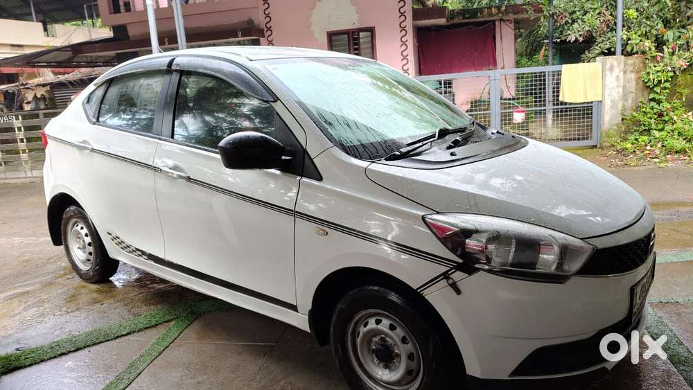 Tata Tigor Xe, 2017, Petrol