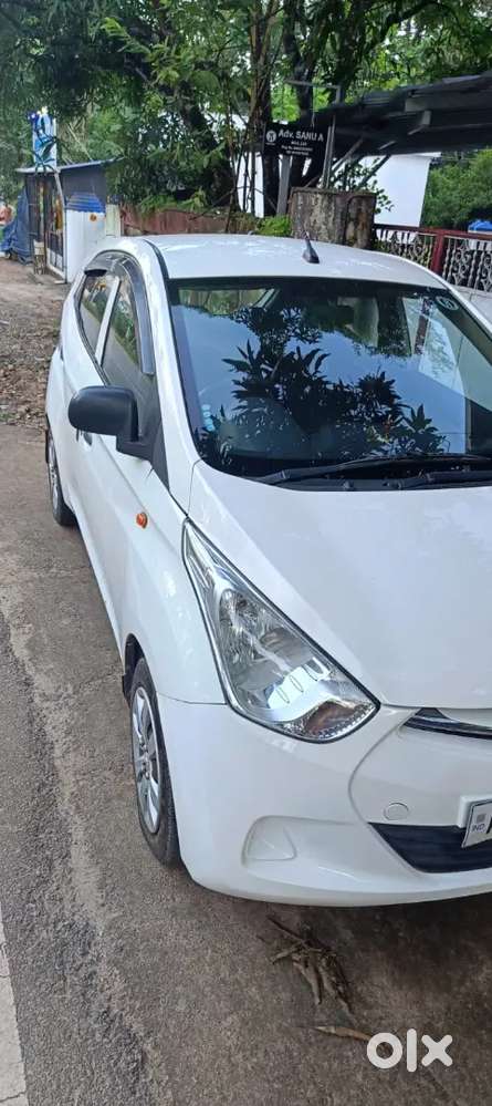 Hyundai Eon 2012 Petrol Well Maintained