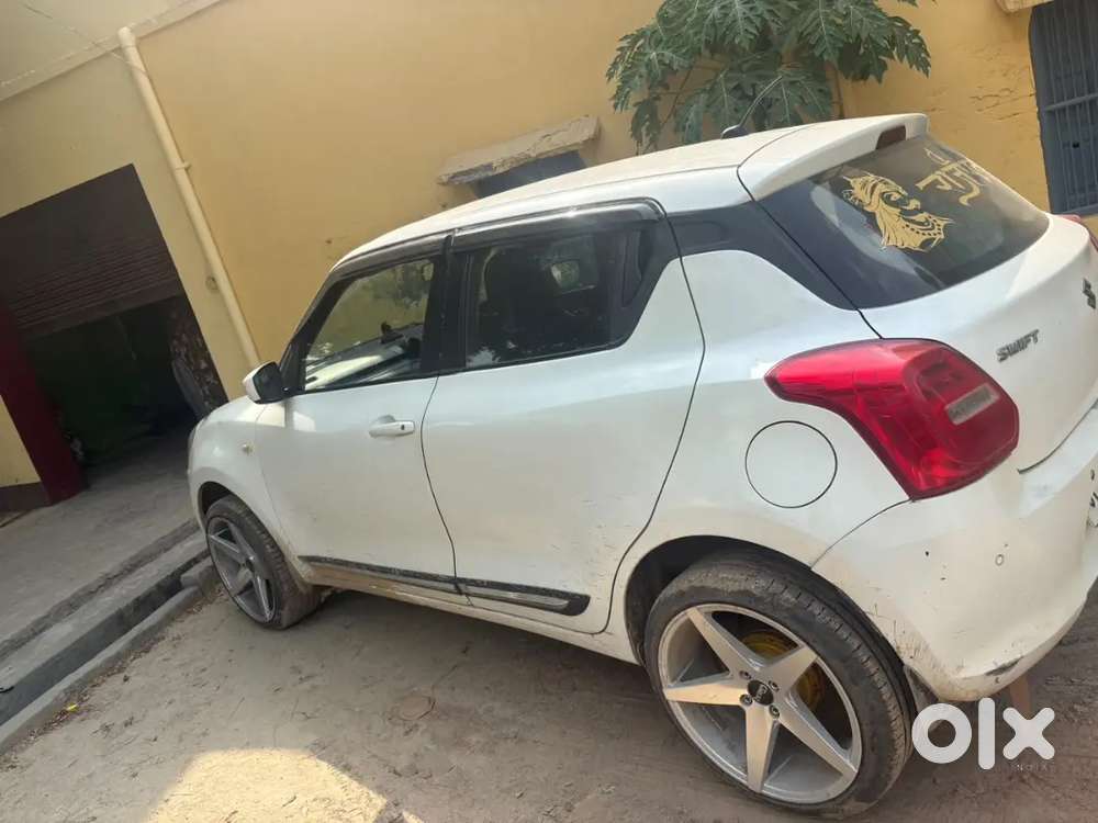 Maruti Suzuki Swift 2021 Cng & Hybrids 65000 Km Driven With Alloy Whee