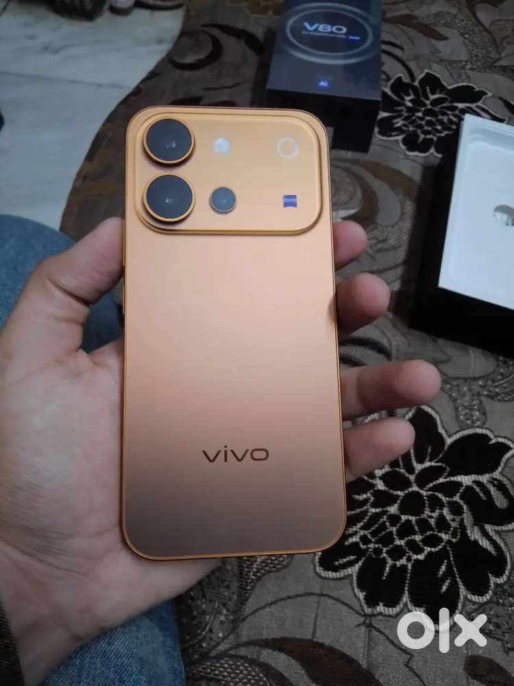 VIVO V80 8/128 Gb