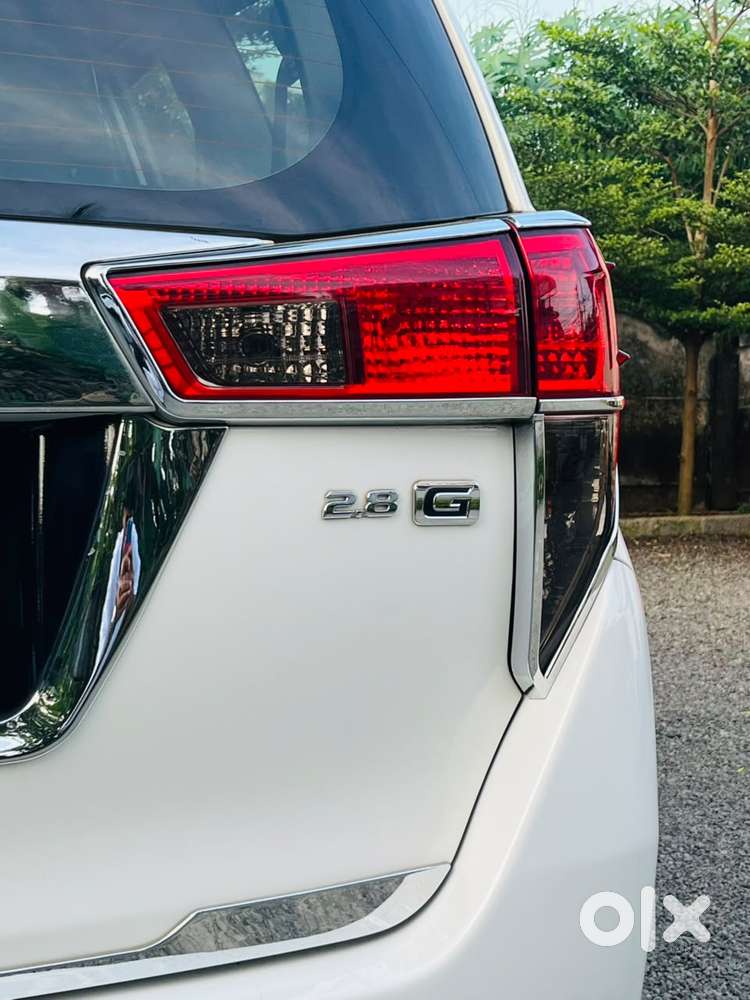 Toyota Innova Crysta 2.8 Gx At 8s, 2019, Diesel