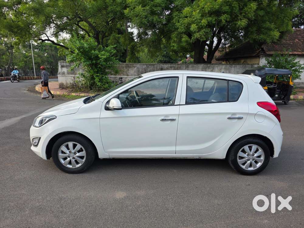 Hyundai I20 Asta 1.4 Crdi With Avn 6 Speed, 2012, Diesel