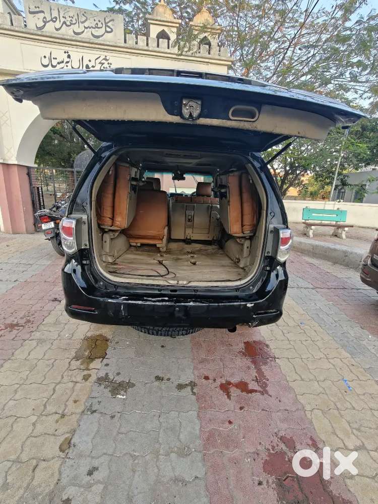 Toyota Fortuner 2010 Diesel 186000 Km Driven