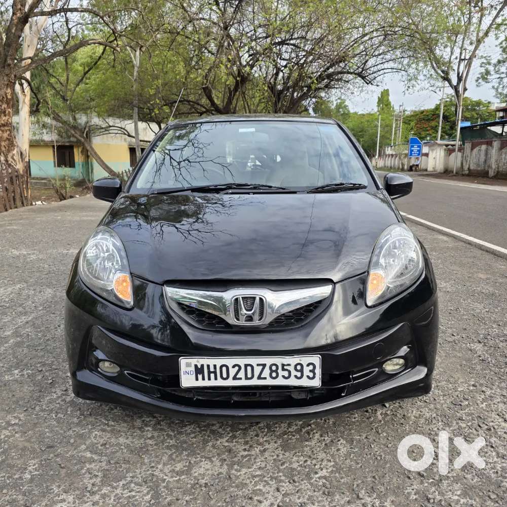 Honda Brio Vx 2016 Petrol Top Variant.