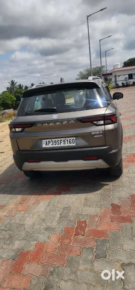 Maruti Suzuki Brezza Hybrid 2023 Dual Tone