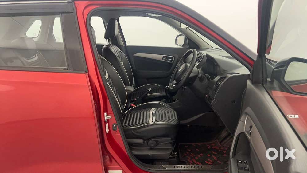 Maruti Suzuki Vitara Brezza Zdi+ Dual Tone Mt, 2016, Diesel