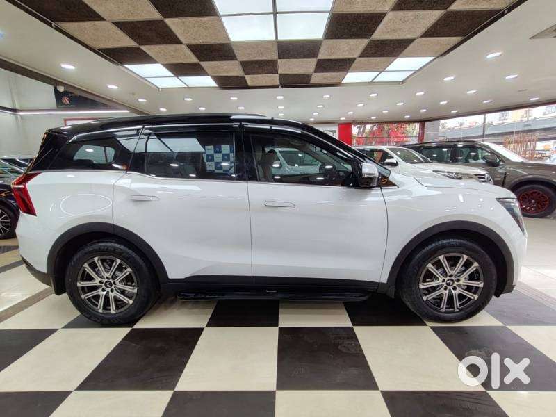 Mahindra Xuv700 2.0 Ax 7 Petrol At Luxury Pack Str, 2024, Petrol