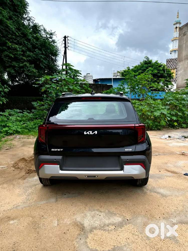 Clkia Sonet Gtx Plus 2024 पेट्रोल Clutch Less Manual