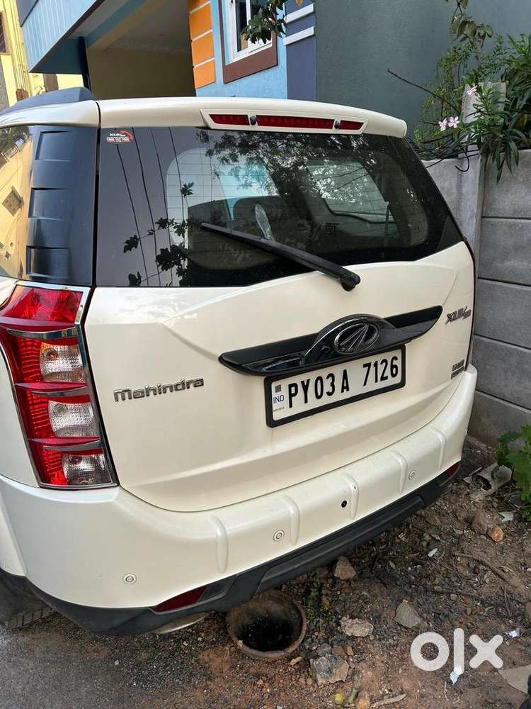 Mahindra Xuv500 2017 Diesel 50000 Km Driven