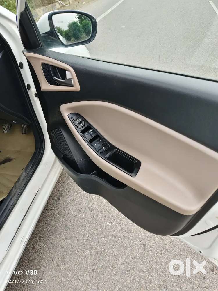 Brand New Condition All Orijnal + C.n.g On Paper