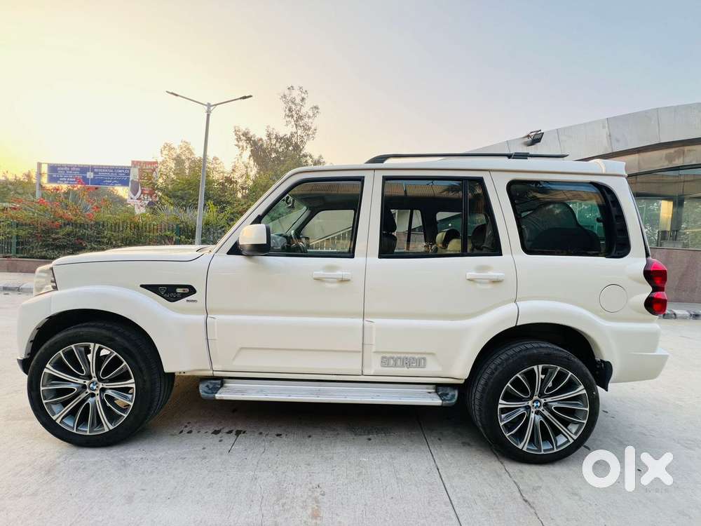 Mahindra Scorpio S5 Plus, 2018, Petrol
