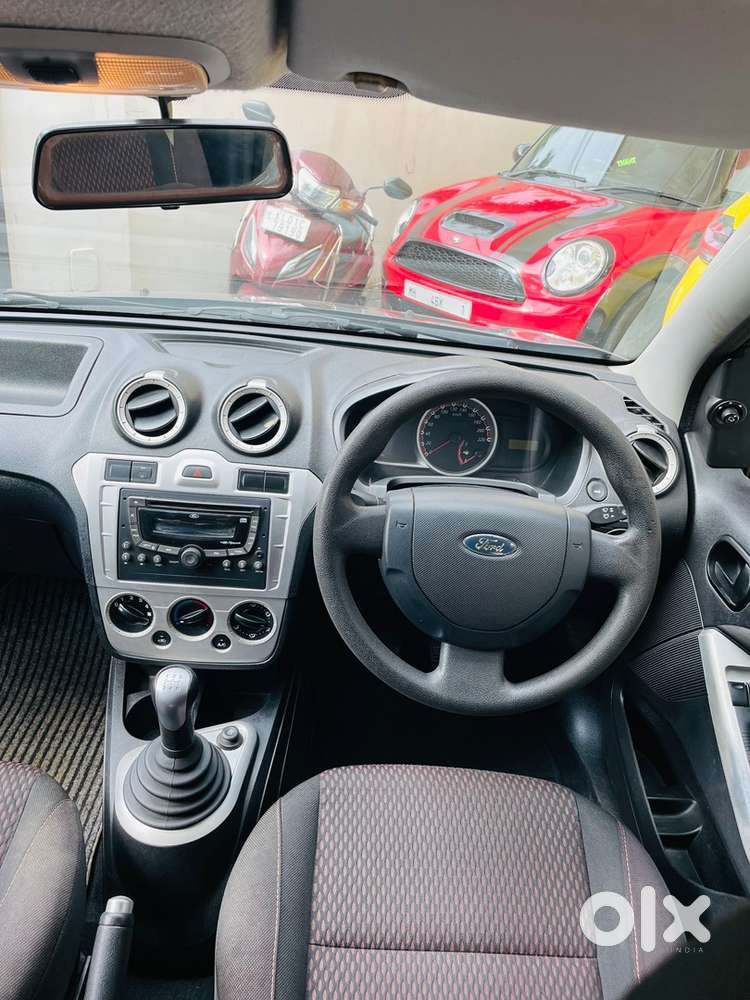 Ford Figo 2011 Manual Petrol 1.2 Titanium Plus 50000 Km Showroom Con