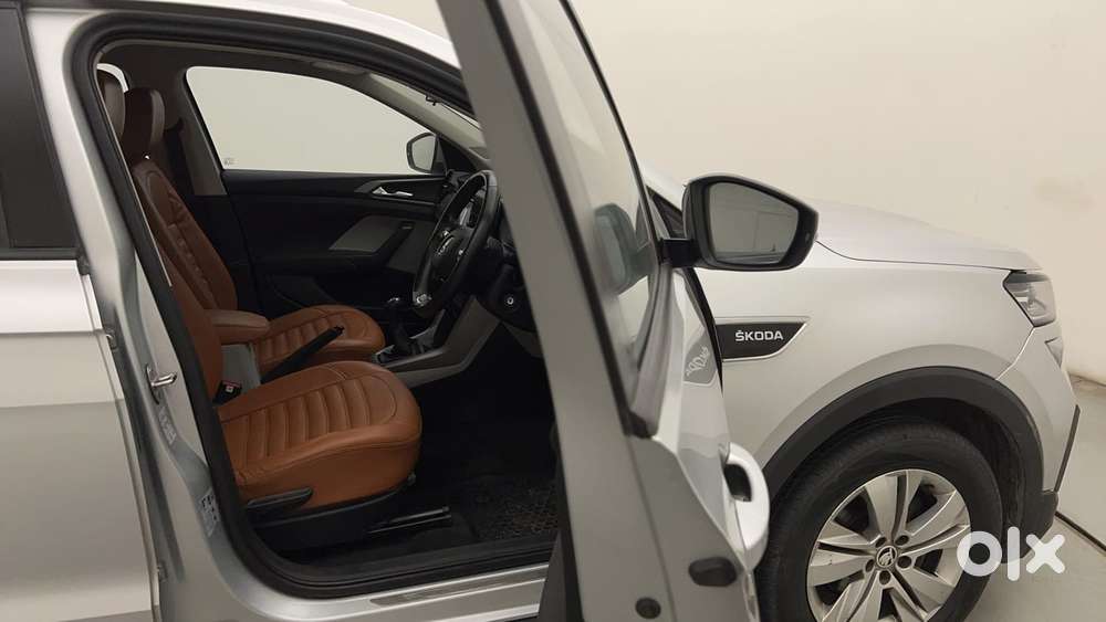 Skoda Kushaq 1.0 Tsi Ambition, 2023, Petrol