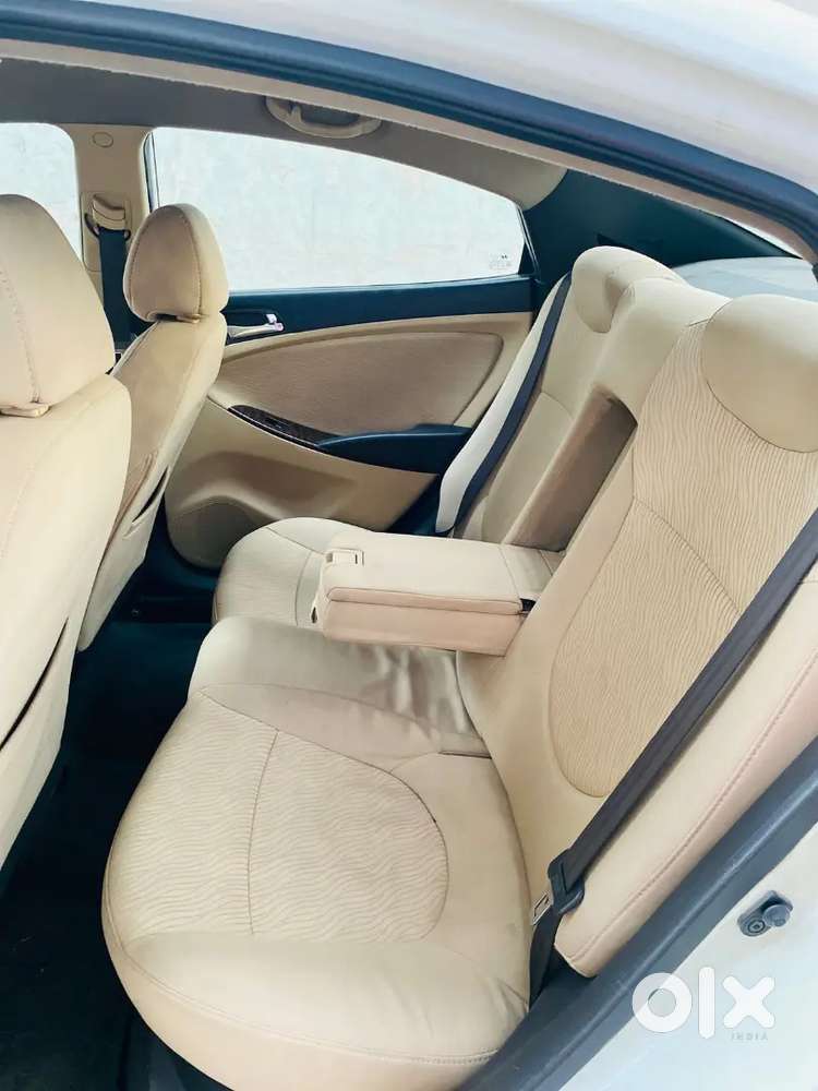 Verna 1.6 Crdi Ex Bslv Diesel 2012