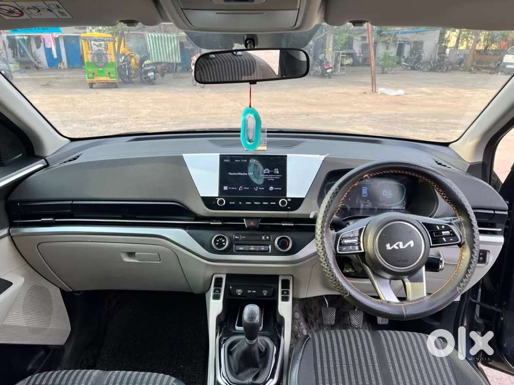 Kia Carens 1.5 Prestige 7 Str, 2023, Petrol