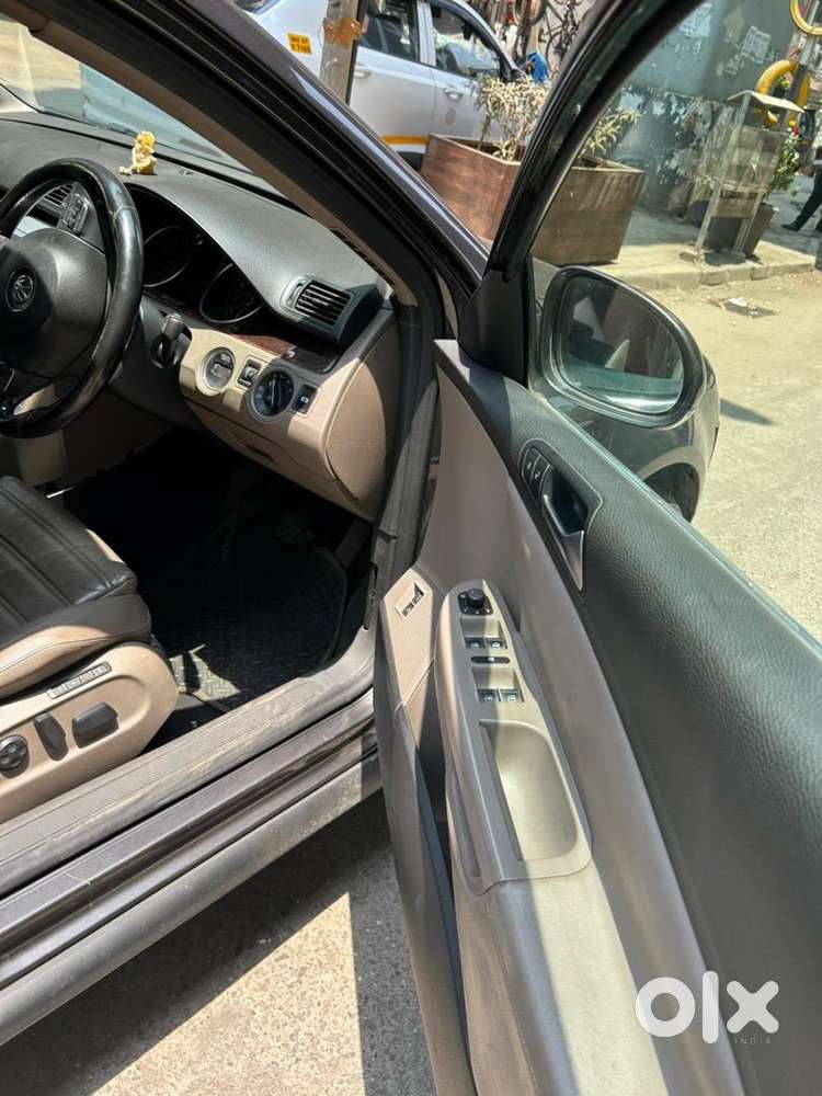 Volkswagen Passat 2010 Petrol Well Maintained